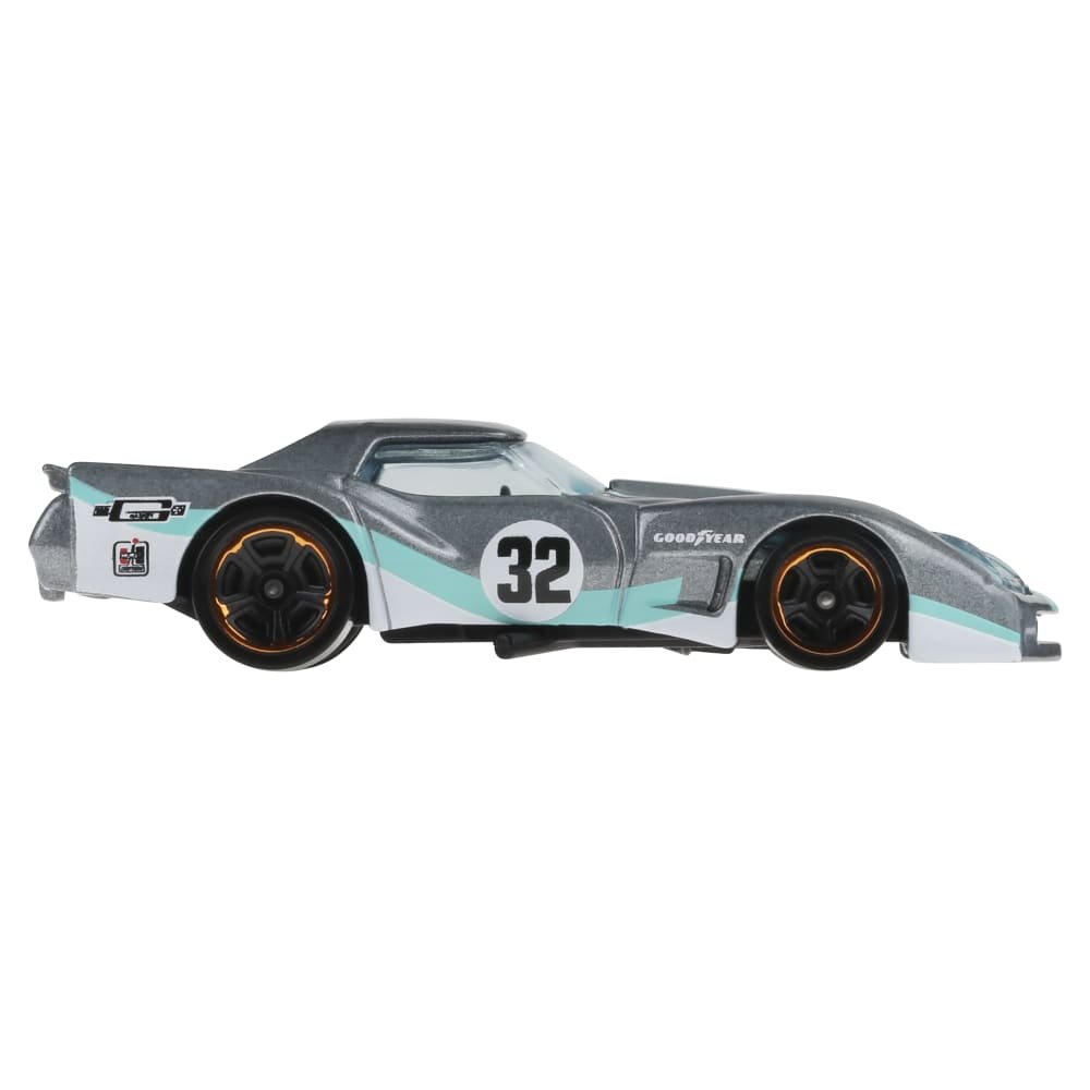 2024 76 Greenwood Corvette Grey: Image 5