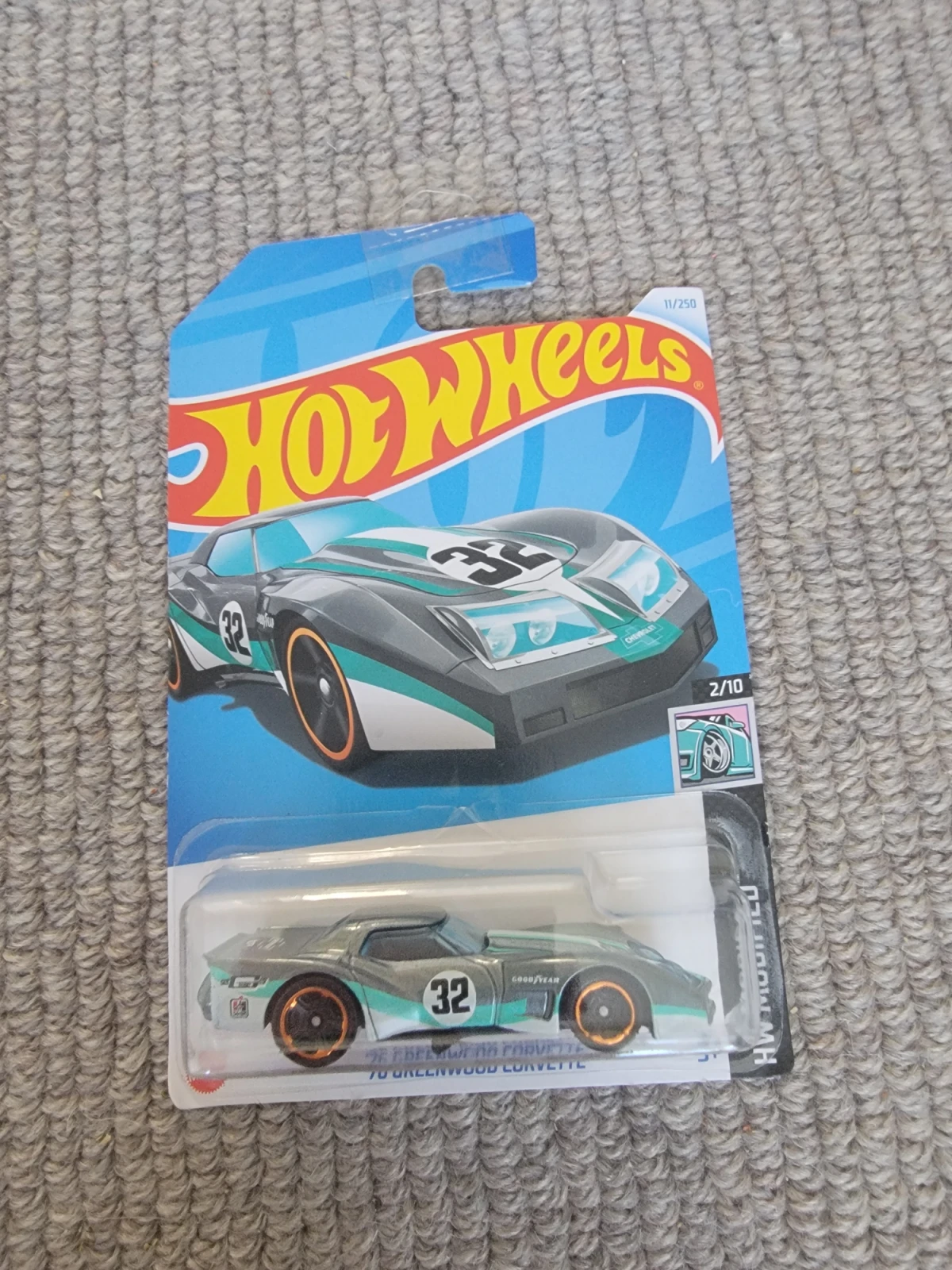 2024 76 Greenwood Corvette Grey: Long (INT): Image 2