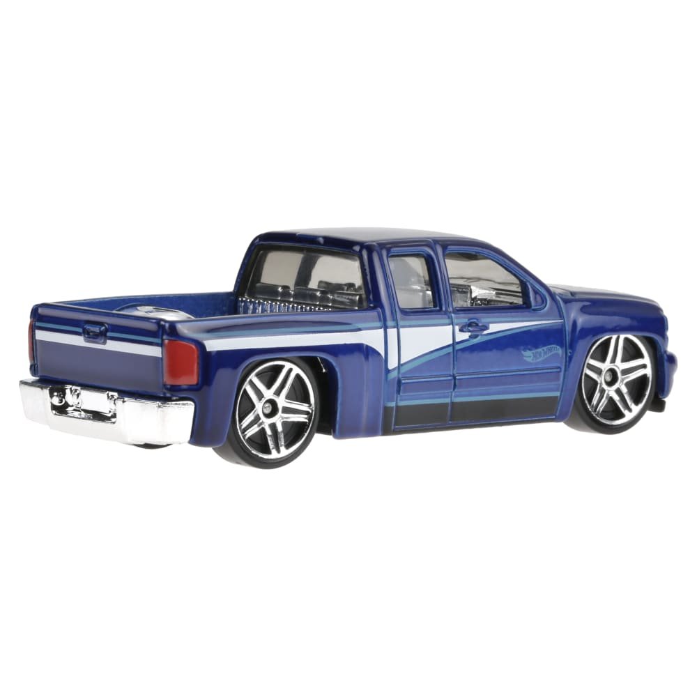 2024 83 Chevy Silverado Blue: Image 5