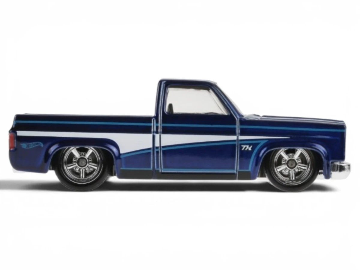 2024 83 Chevy Silverado Blue: No Package: Image 3