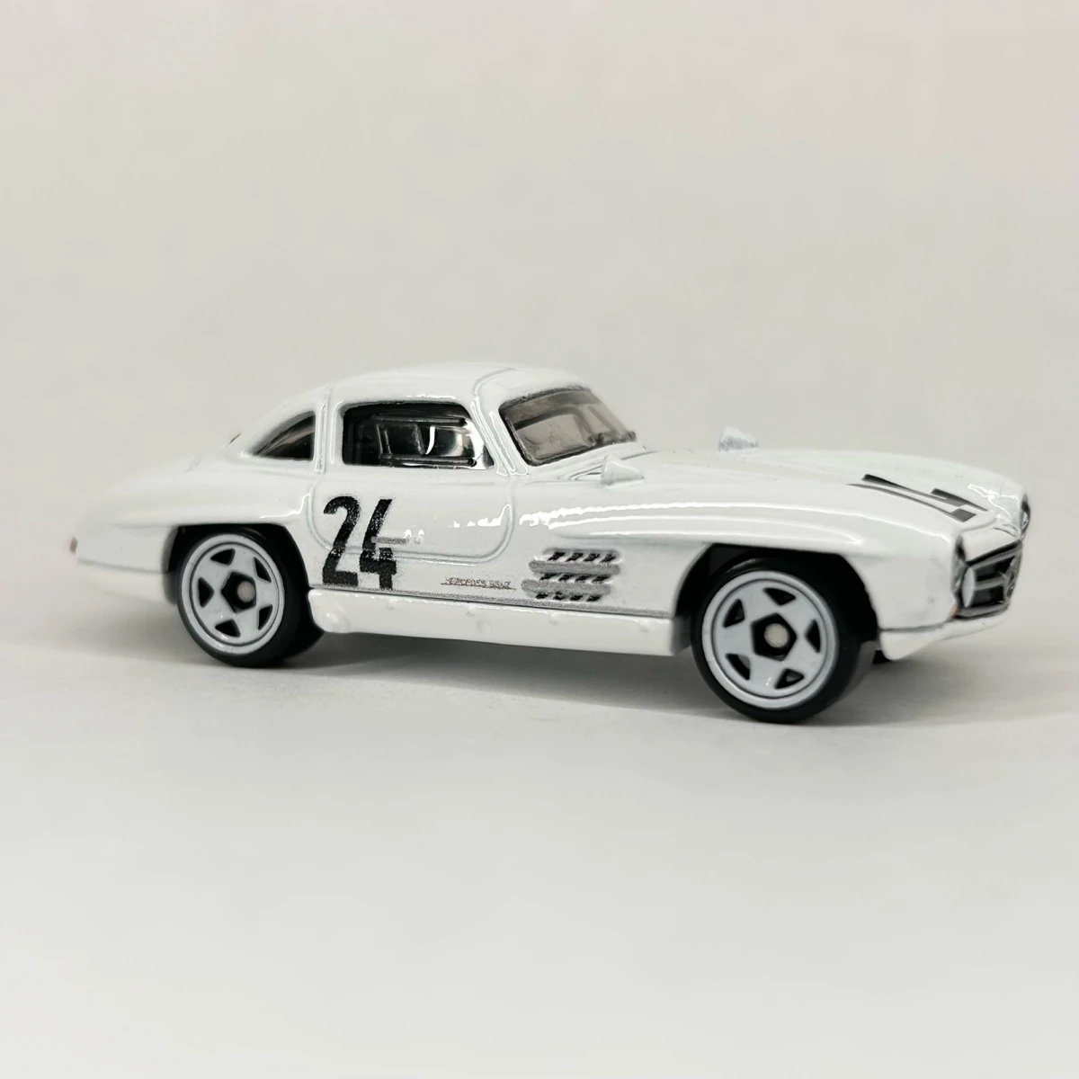 2024 1954 Mercedes-Benz 300 SL White: No Package: Image 3