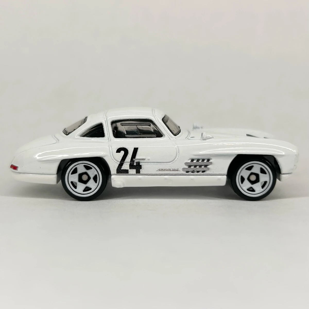2024 1954 Mercedes-Benz 300 SL White: No Package: Image 2