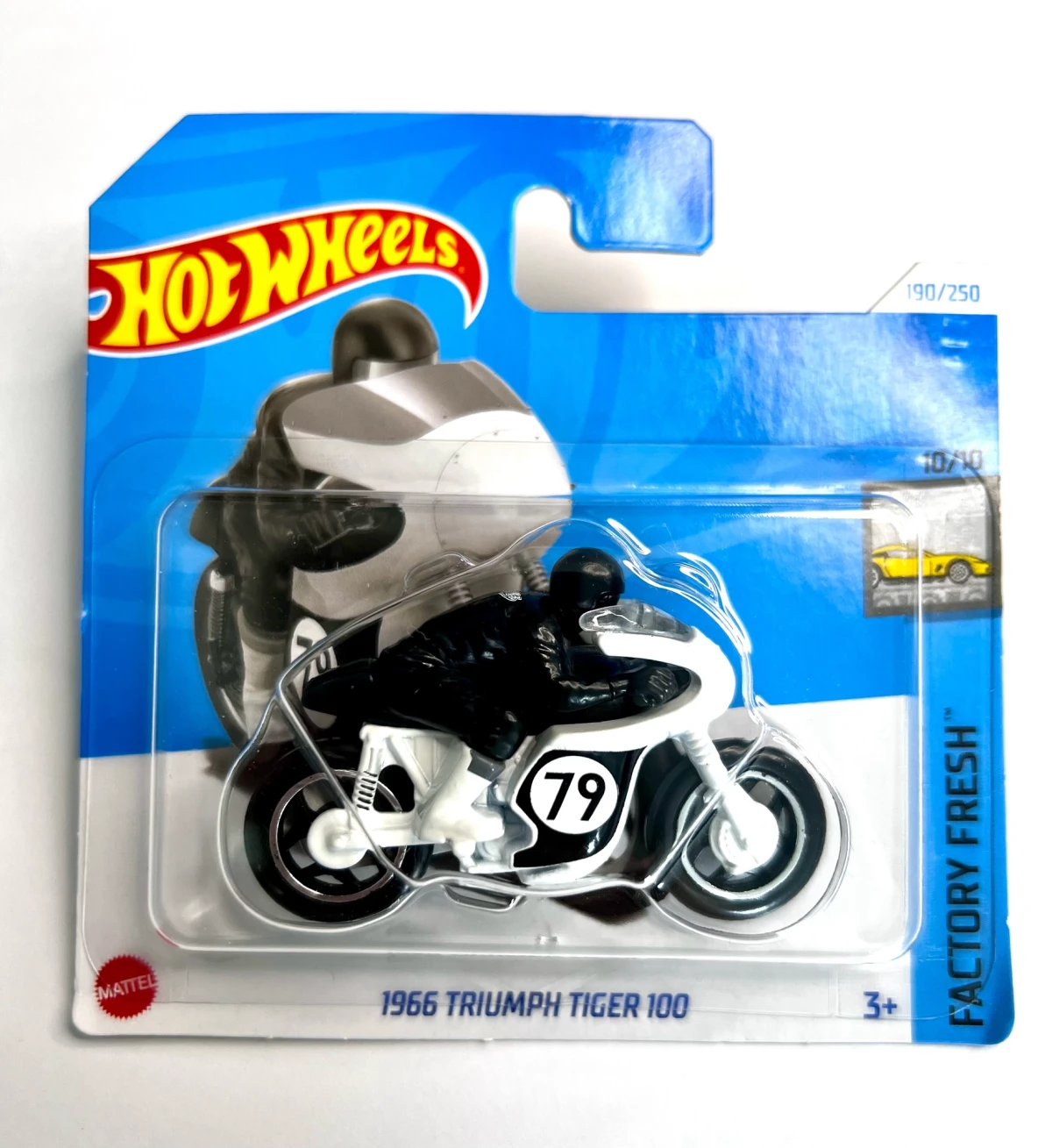 2024 1966 Triumph Tiger 100 White: Short: Image 2
