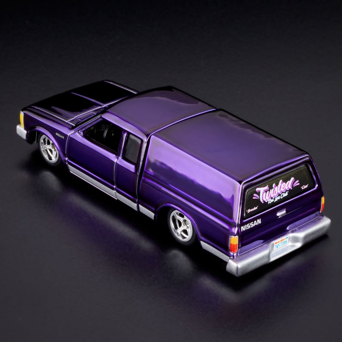 2024 1986 Nissan 720 King Cab Purple: Image 14