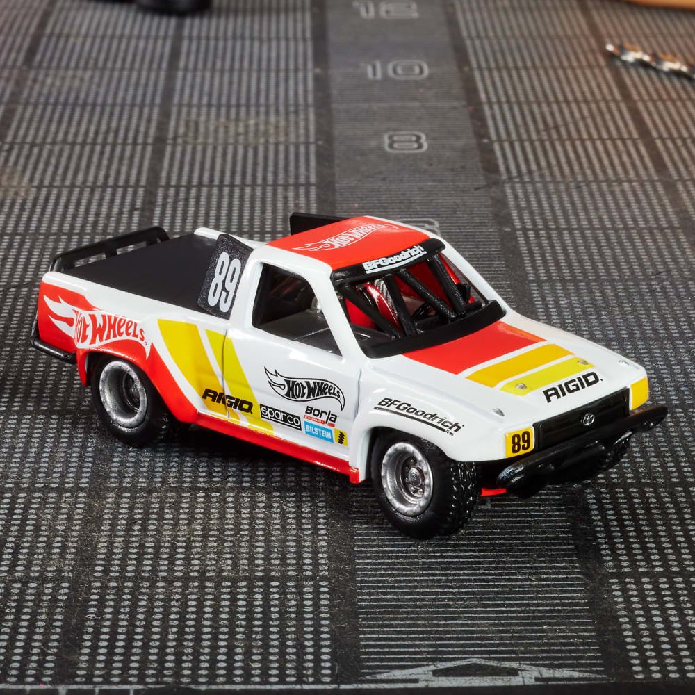 1989 Toyota HiLux Stadium Truck | 2024 | Hot Wheels | Die Carz