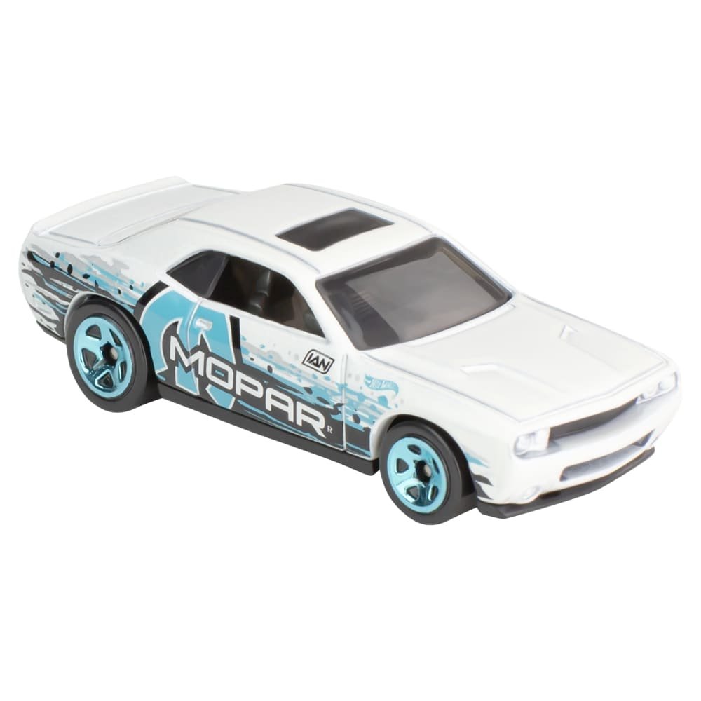 2024 2008 Dodge Challenger SRT8 White: Image 3
