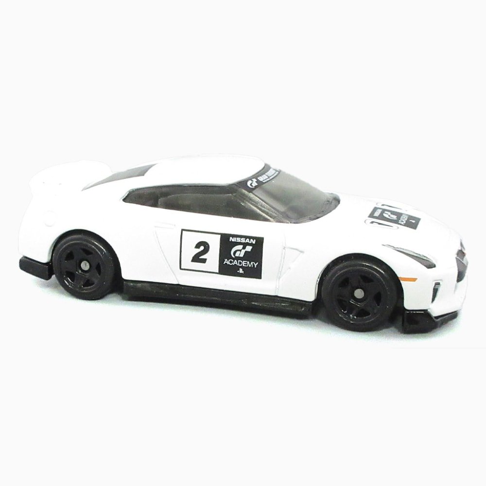 2024 2017 Nissan GT-R (R35) White: Image 2