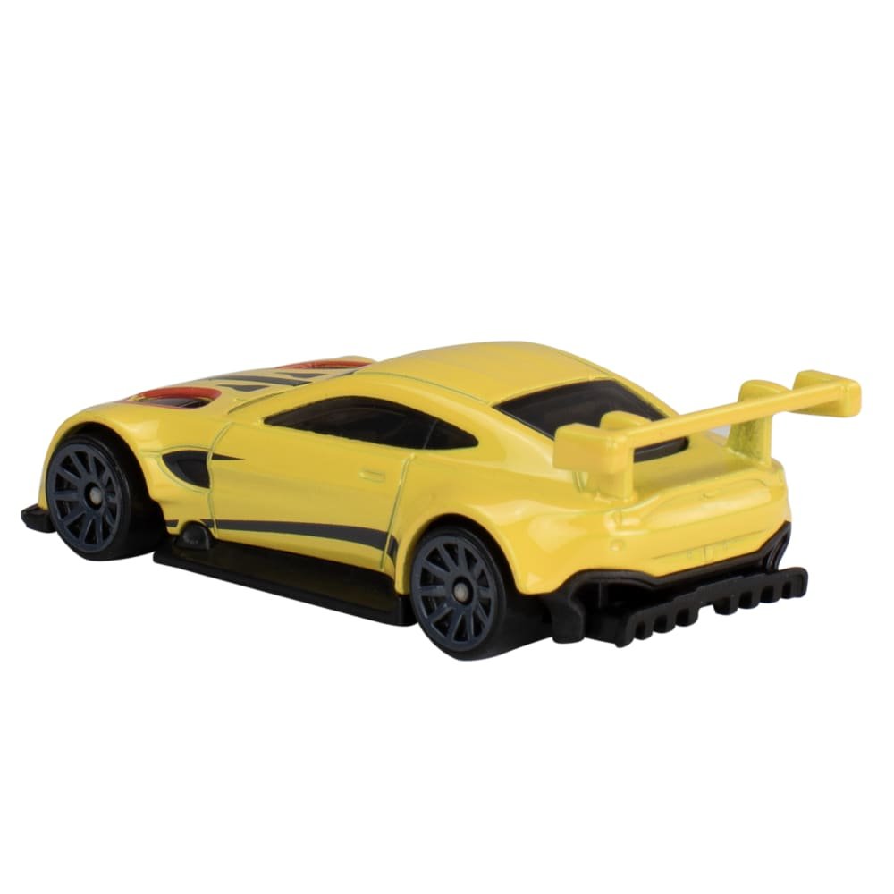 2024 Aston Martin Vantage GTE Yellow: Image 3