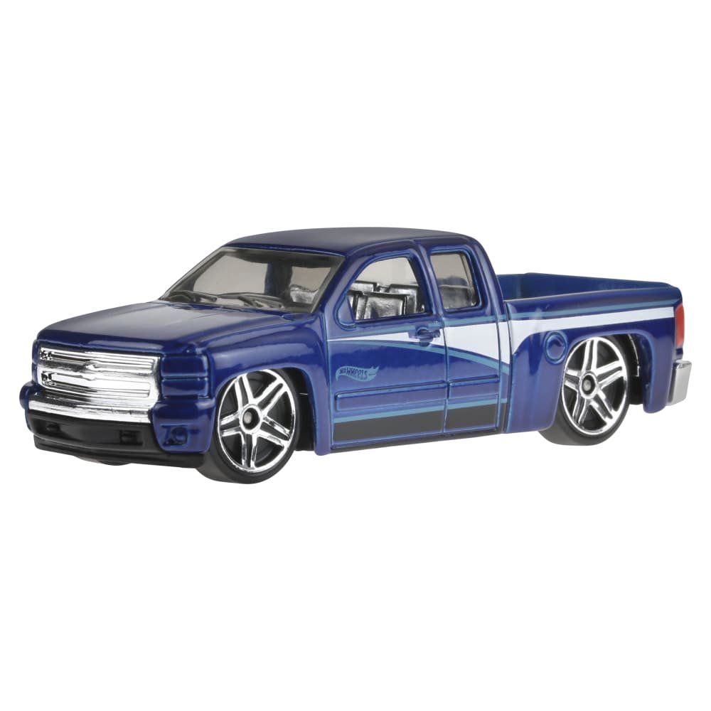 2024 Chevy Silverado Blue: Image 3