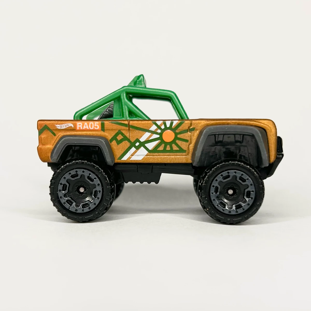 2024 Custom Ford Bronco Bronze: No Package: Image 6