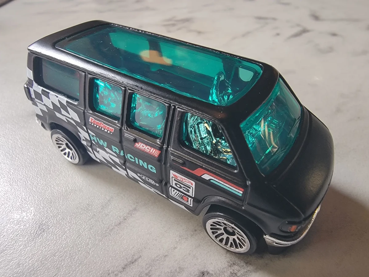 2024 Dodge Van Black: No Package: Image 4