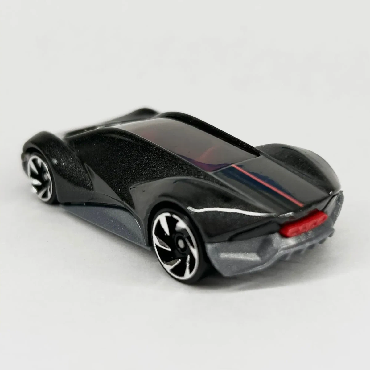 2024 Exotique Grey: No Package: Image 4