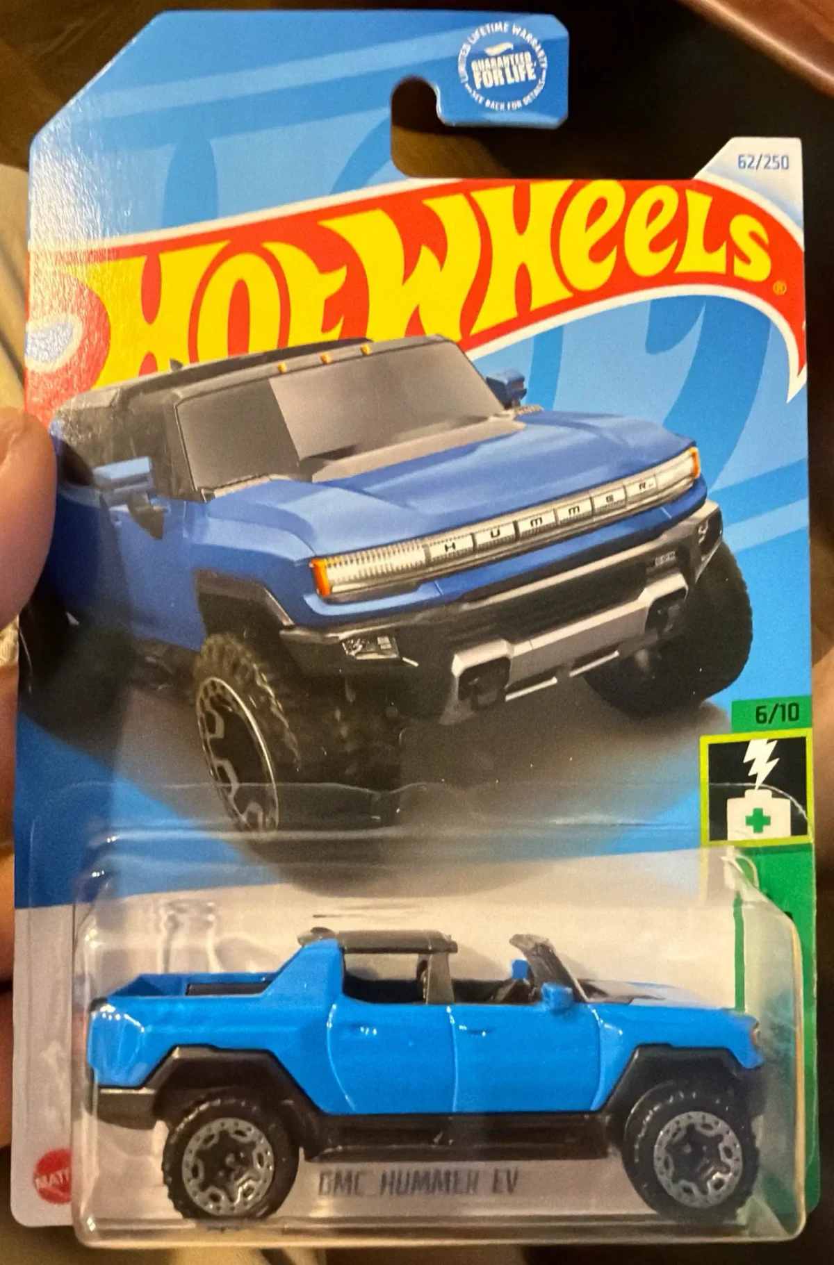 2024 GMC Hummer EV Blue: Long (US): Image 2