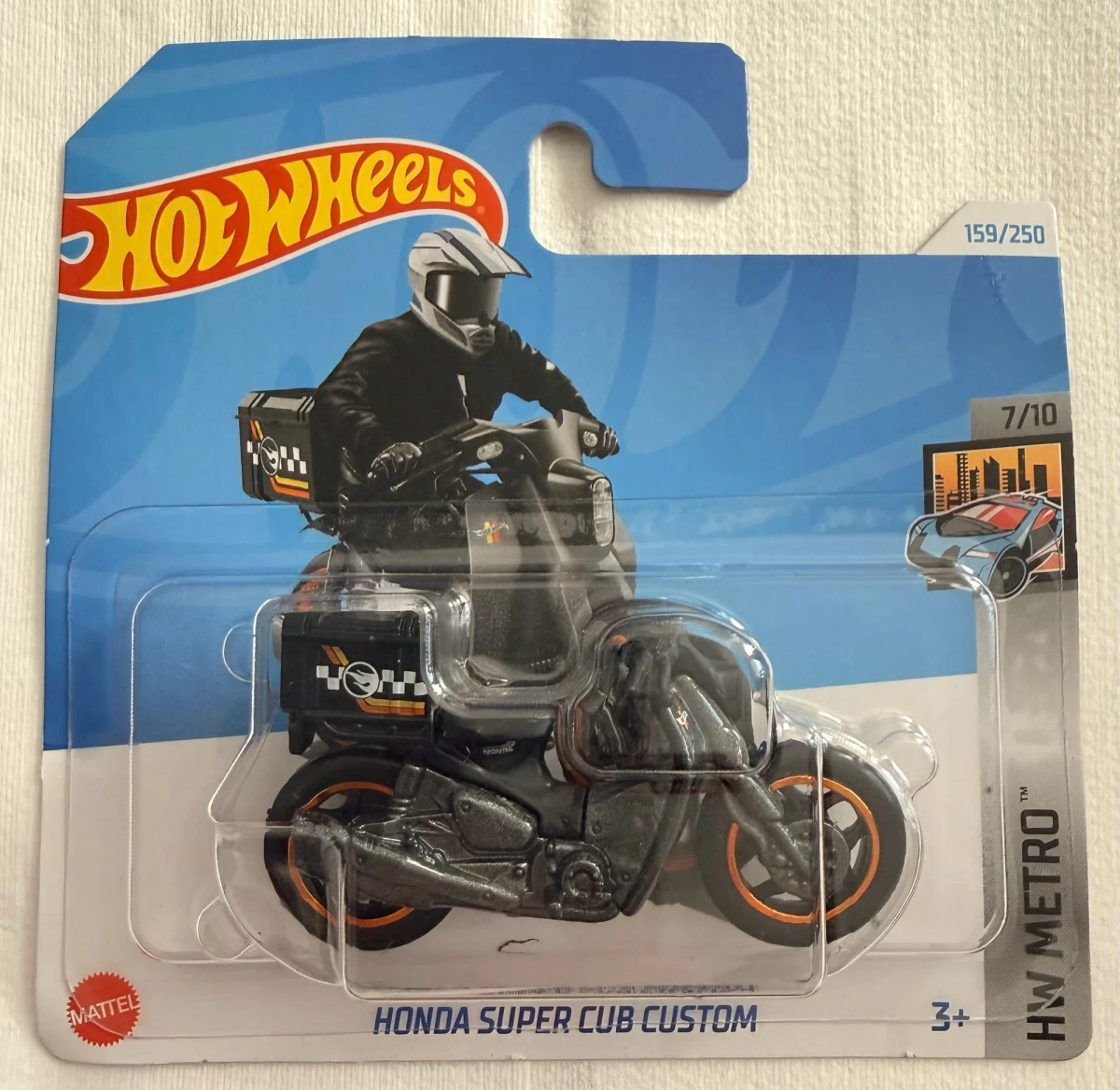 2024 Honda Super Cub Custom Grey: Short: Image 3