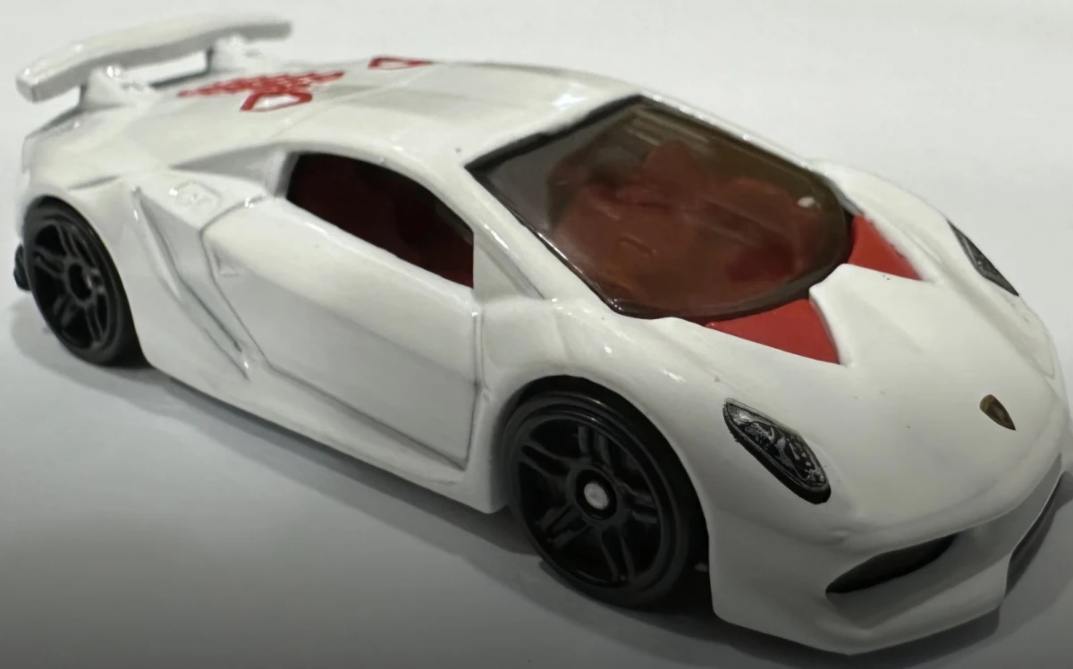 2024 Lamborghini Sesto Elemento White: Long (US): Image 3