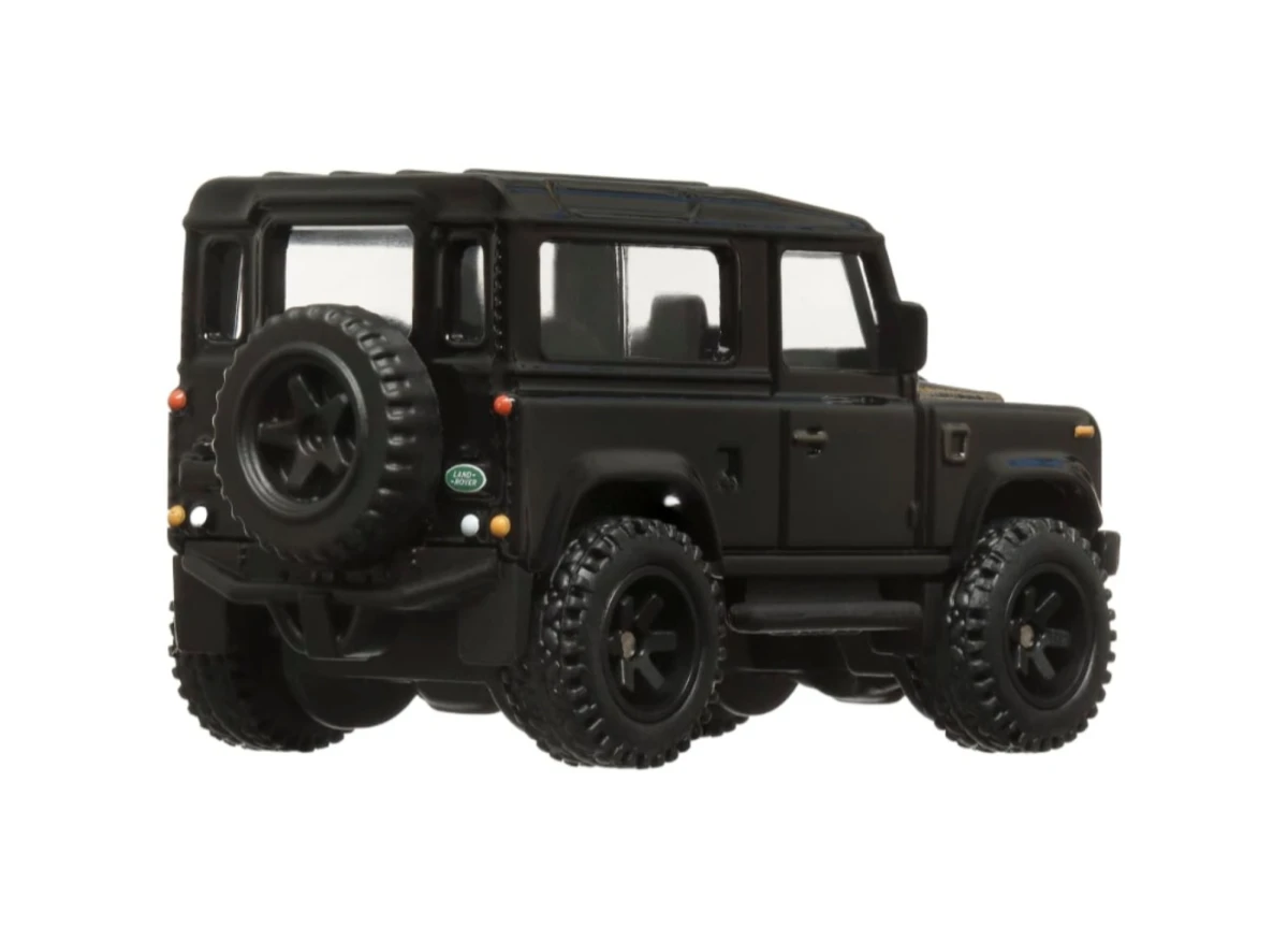 2024 Land Rover Defender 90 Black: Long (US): Image 3