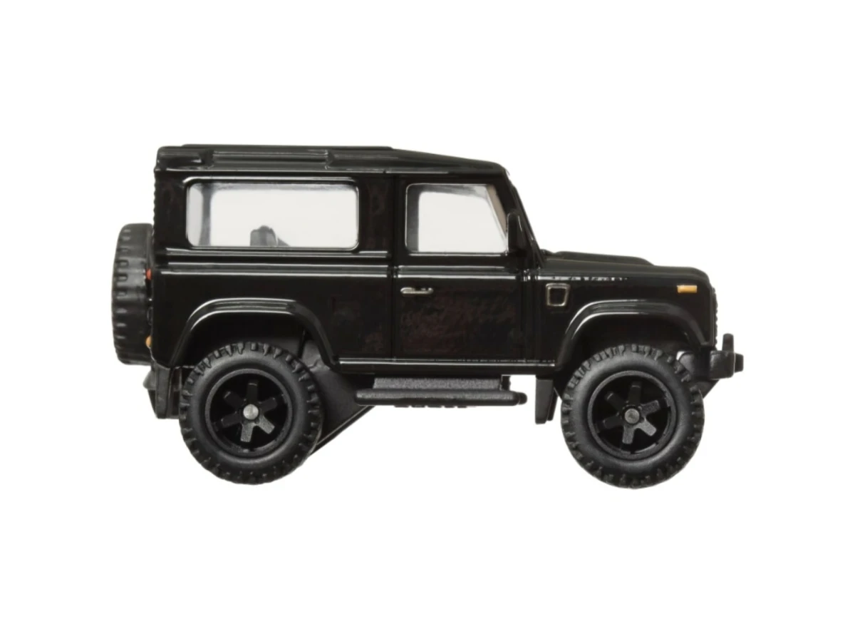 2024 Land Rover Defender 90 Black: Long (US): Image 4