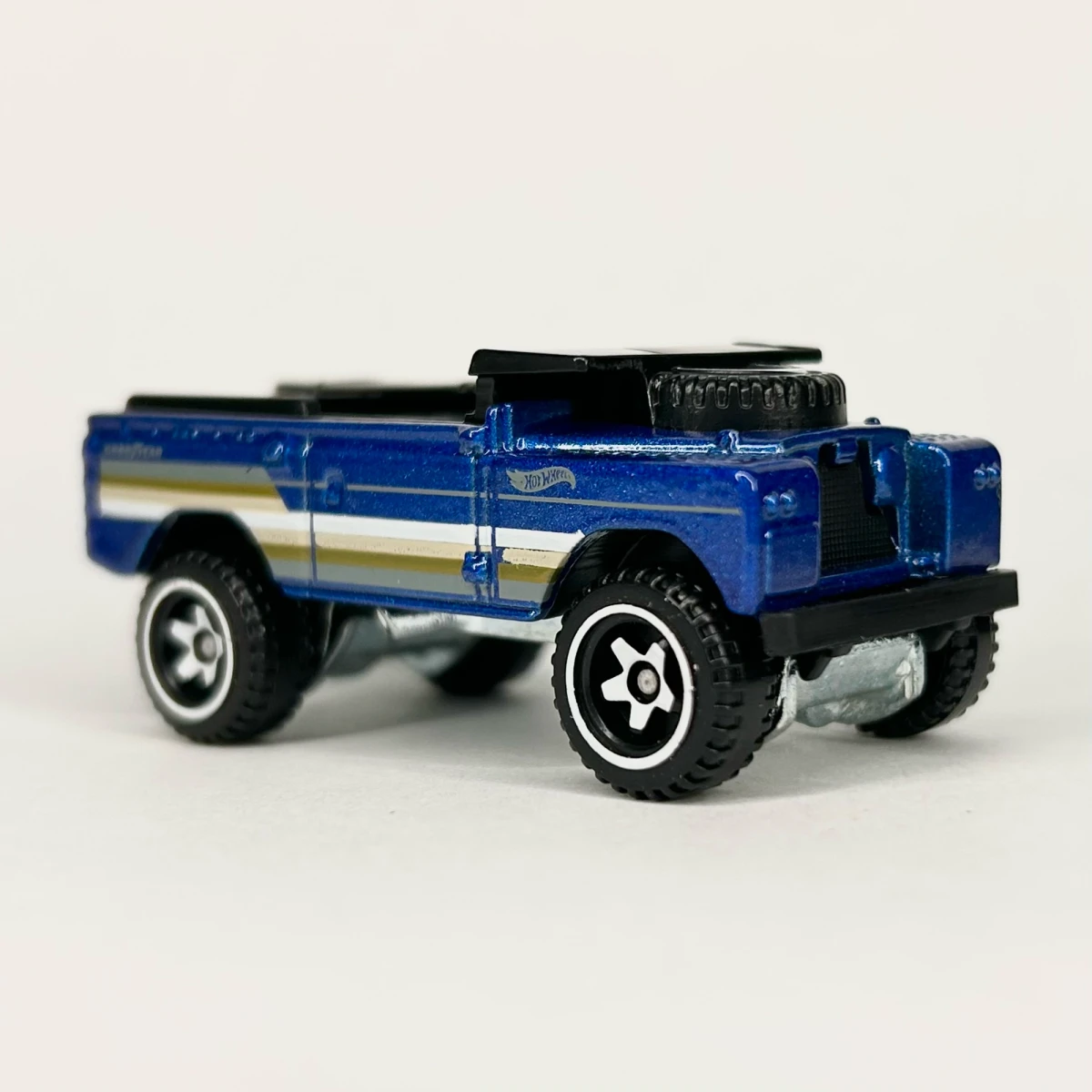 2024 Land Rover Series II Blue: No Package: Image 4