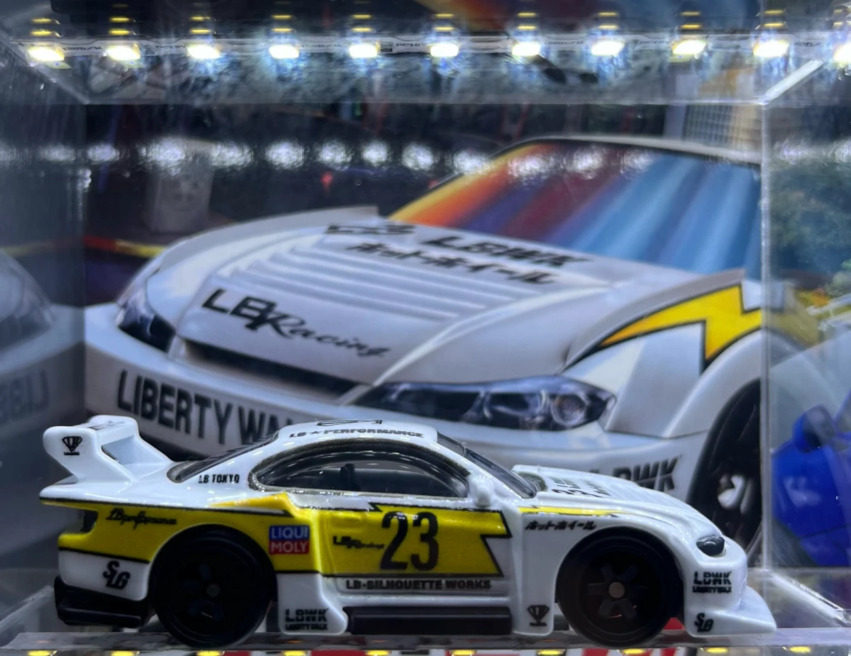 2024 LB Super Silhouette Nissan Silvia (S15) White: No Package: Image 2