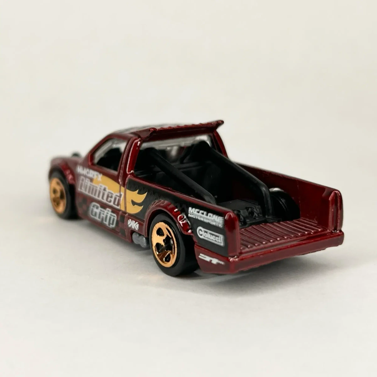 2024 Limited Grip Red: No Package: Image 5