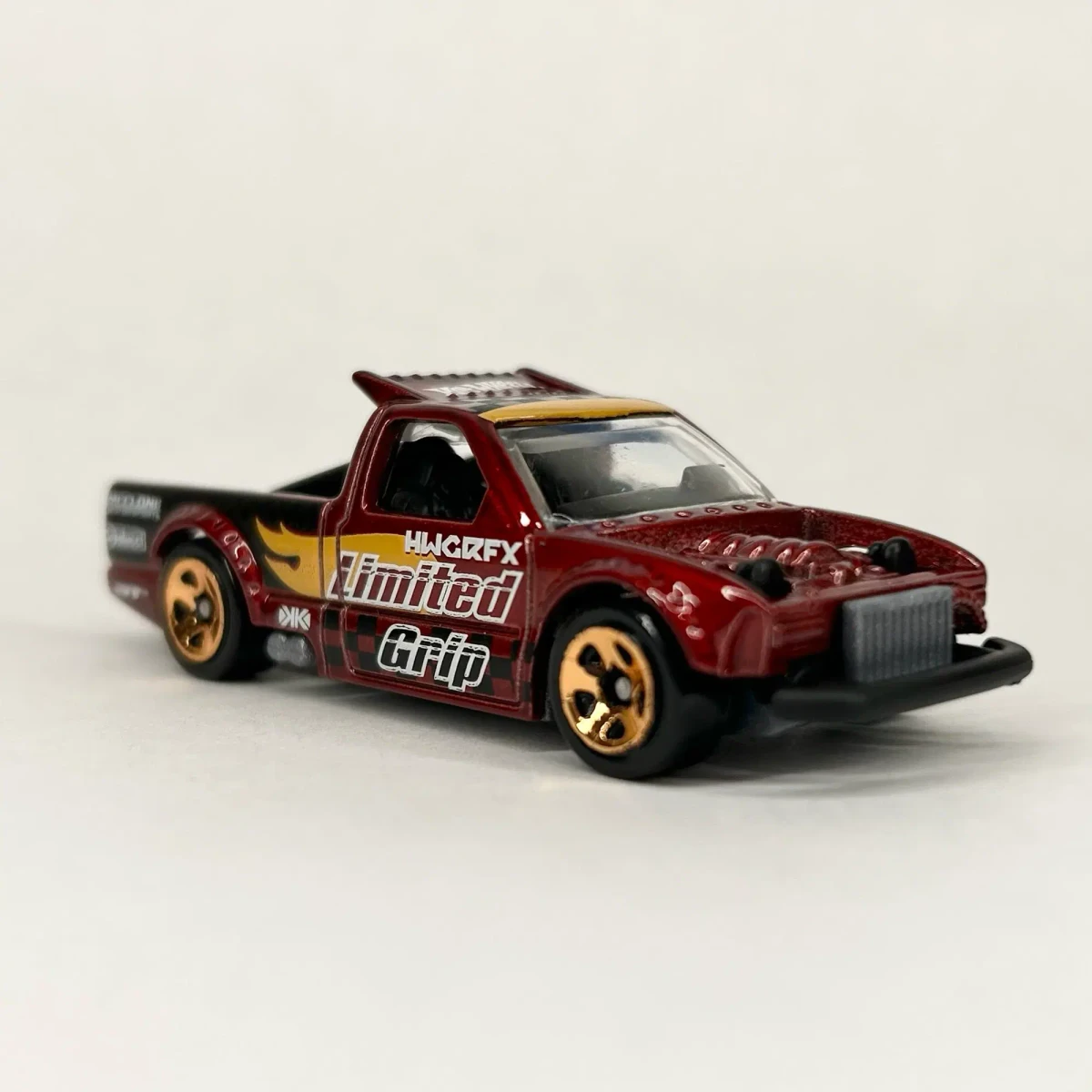 2024 Limited Grip Red: No Package: Image 4