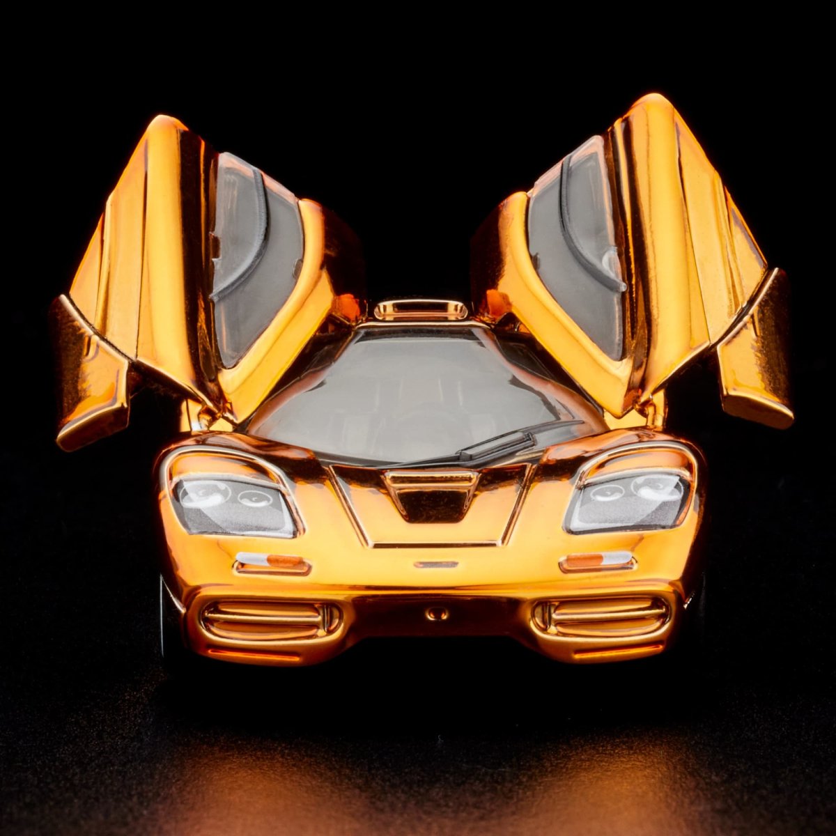 2024 McLaren F1 Orange: Image 8