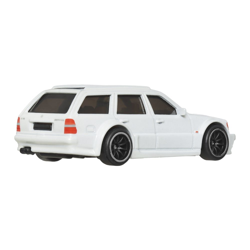 2024 Mercedes-Benz E 36 AMG White: Image 3