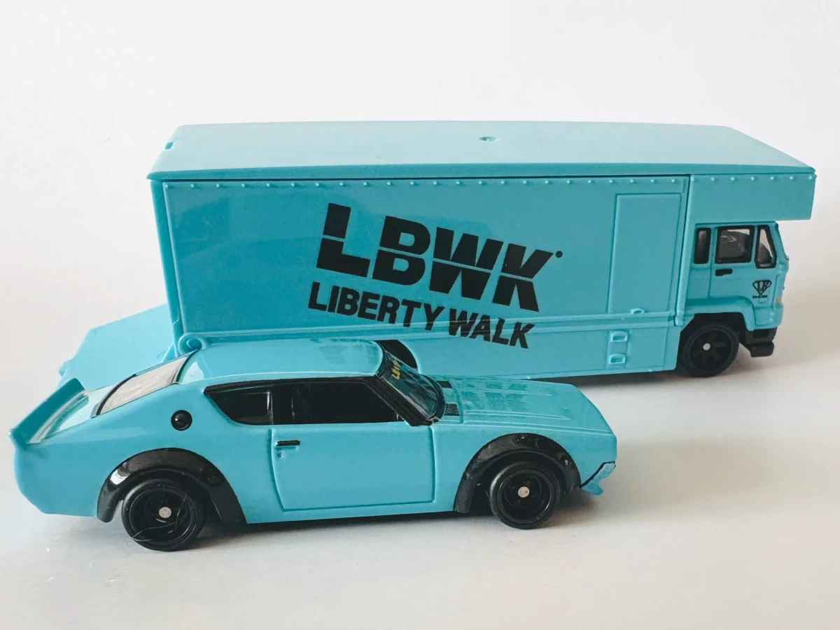 2024 Nissan Skyline 2000GT-R LBWK & Fleet Flyer Blue: No Package: Image 3