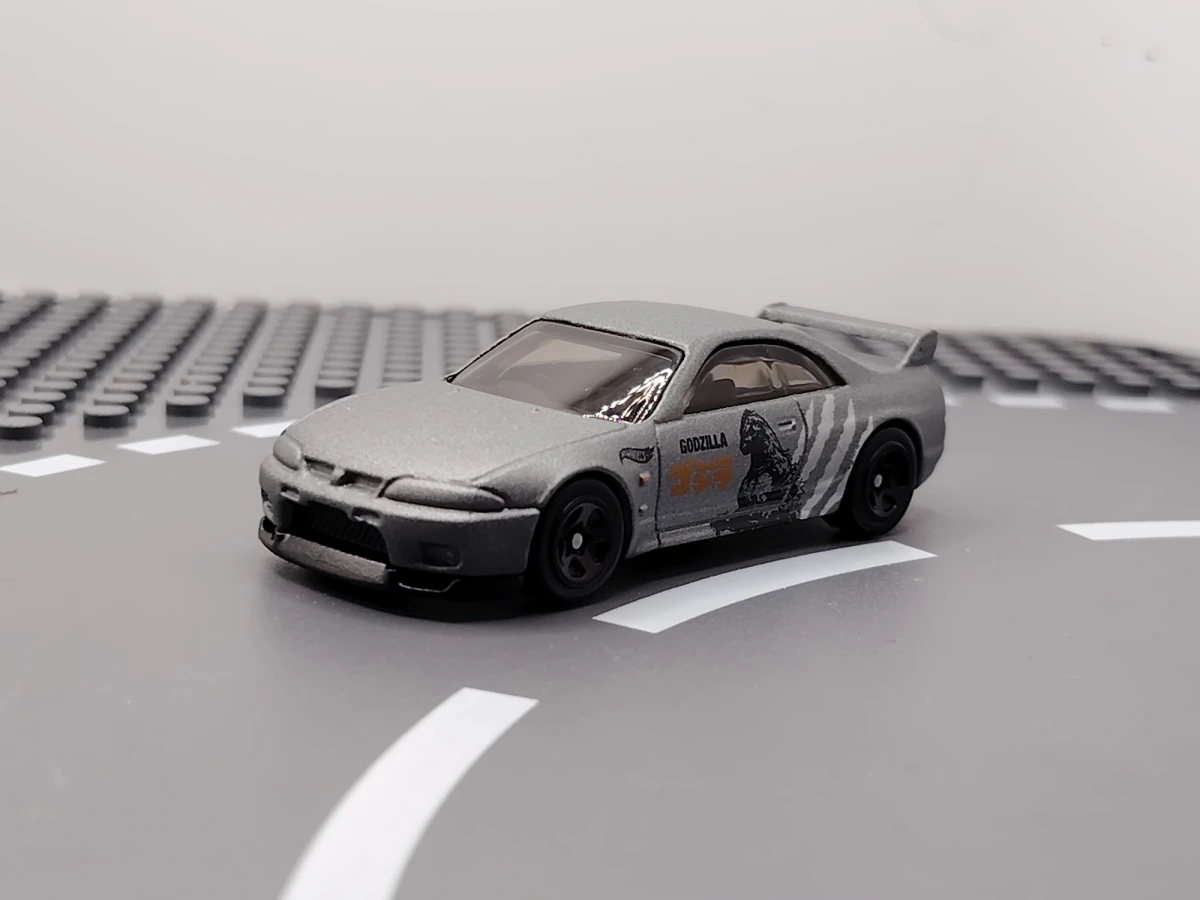 2024 Nissan Skyline GT-R (BCNR33) Silver: No Package: Image 3
