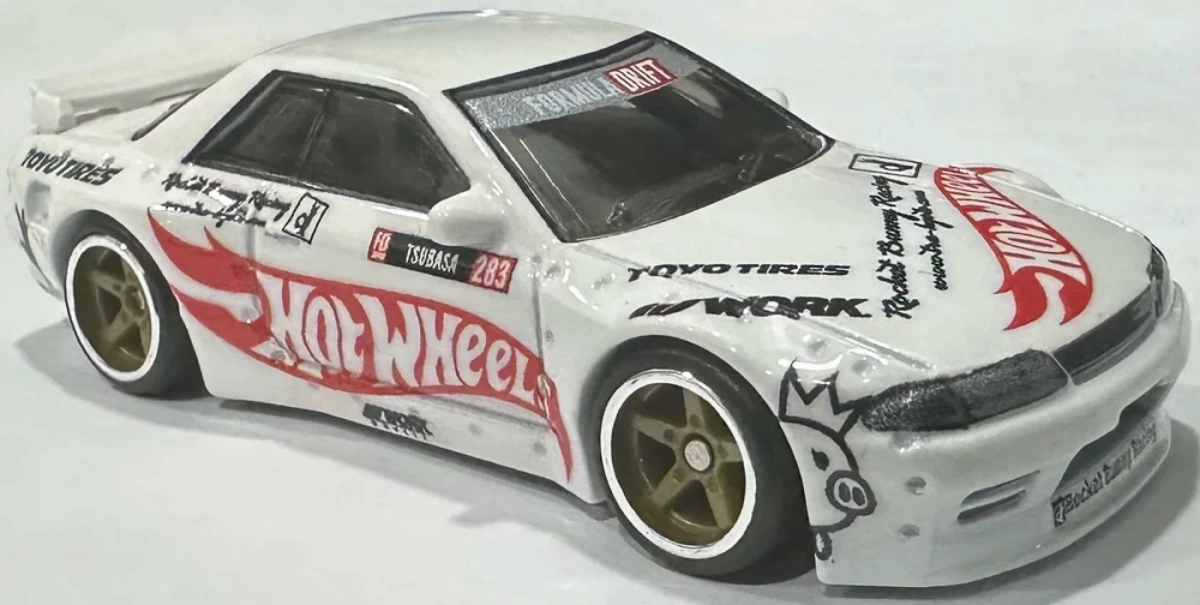2024 Nissan Skyline GT-R (R32) Pandem White: No Package: Image 2