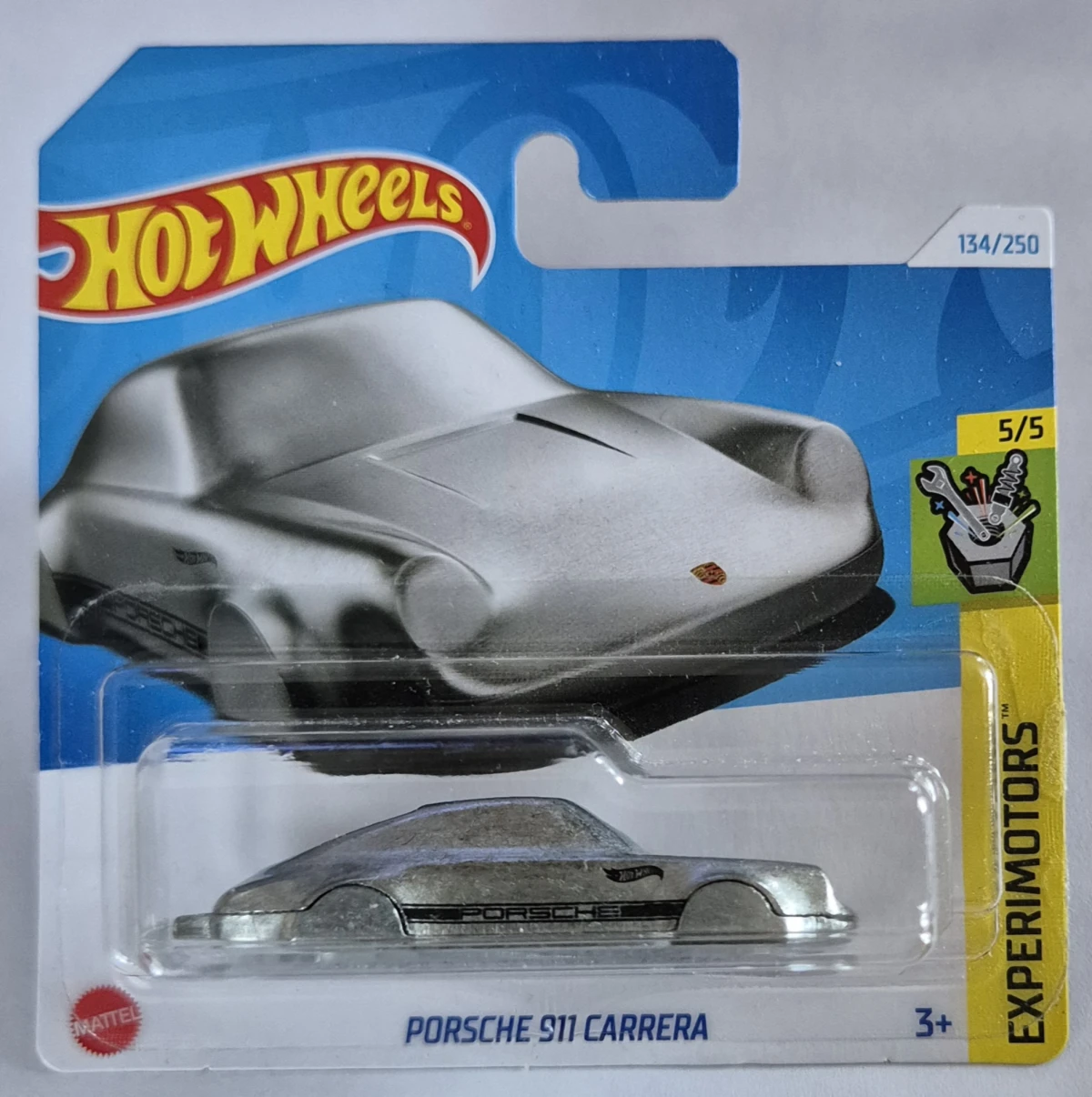 2024 Porsche 911 Carrera Clip ZAMAC: Short: Image 2