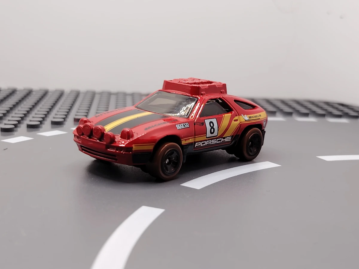 2024 Porsche 928S Safari Red: No Package: Image 4