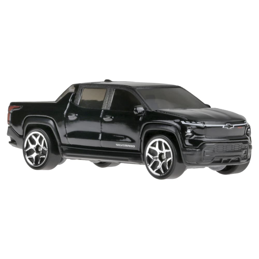 2024 Silverado EV RST Black: Image 4