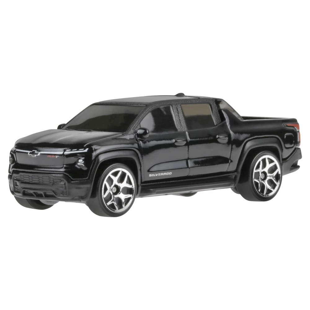2024 Silverado EV RST Black: Image 3