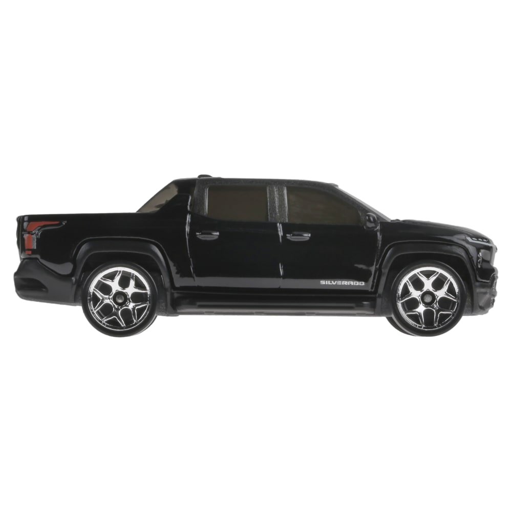2024 Silverado EV RST Black: Image 6