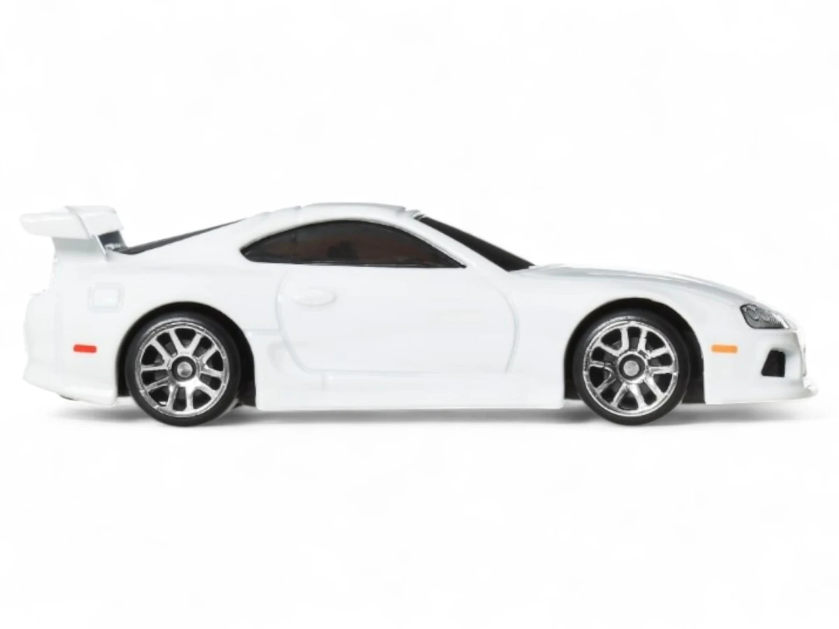 2024 Toyota Supra White: No Package: Image 2