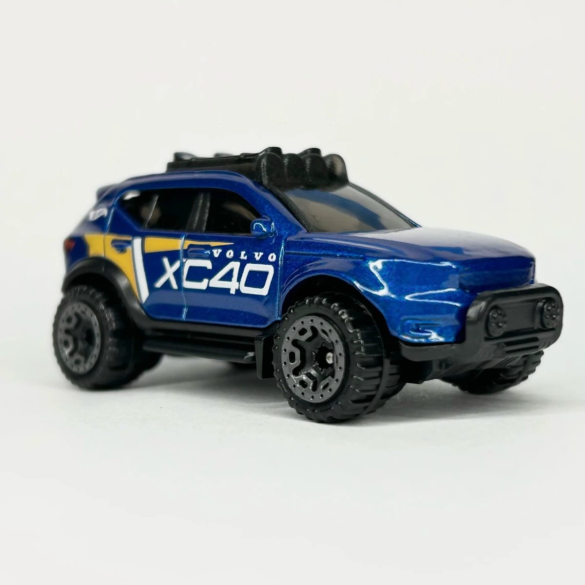 2024 Volvo XC40 Recharge Blue: No Package: Image 4