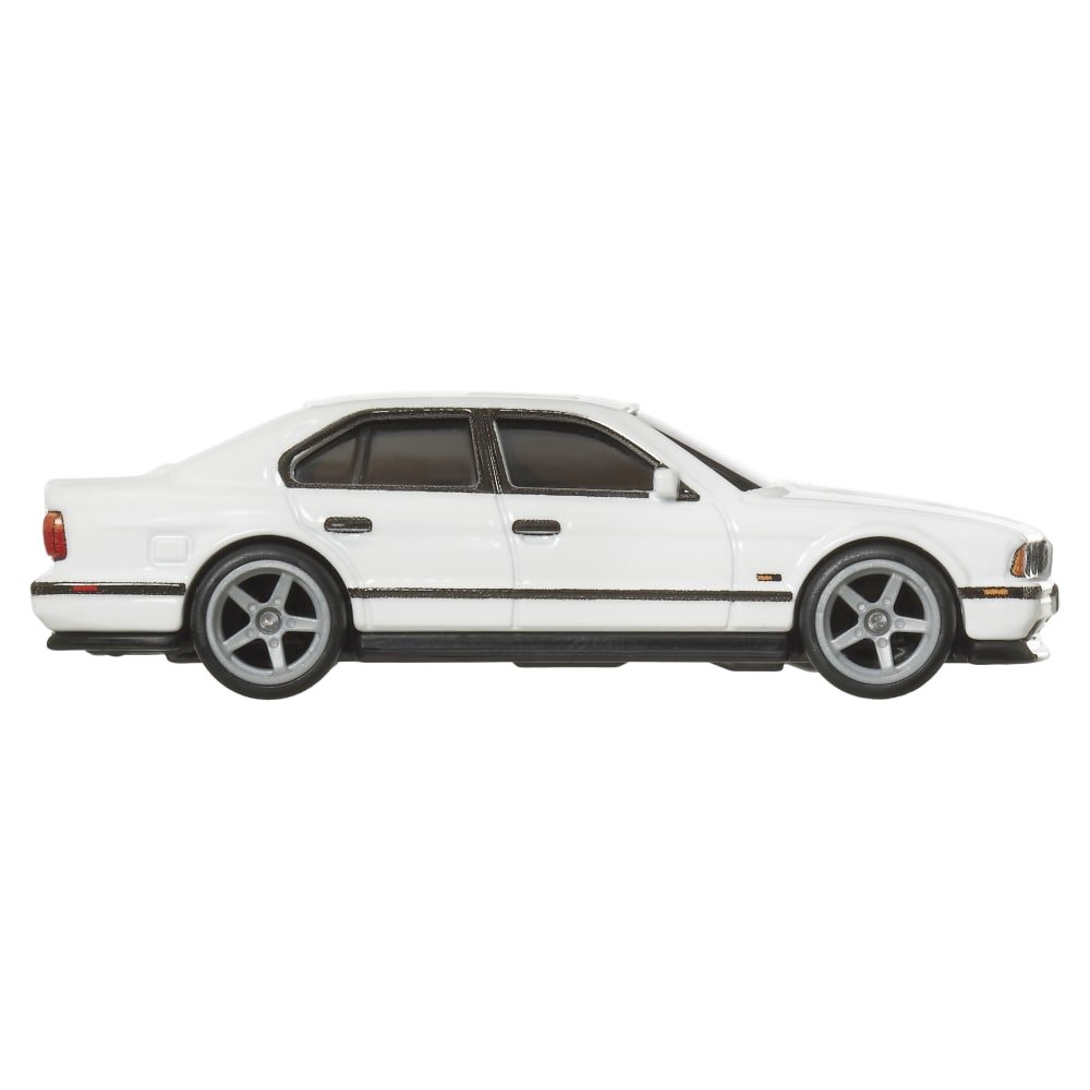 2025 91 BMW M5 White: Image 4