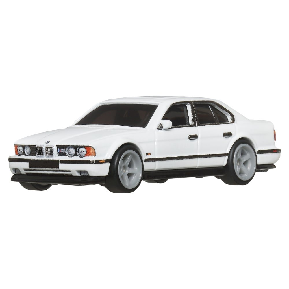 2025 91 BMW M5 White: Image 2