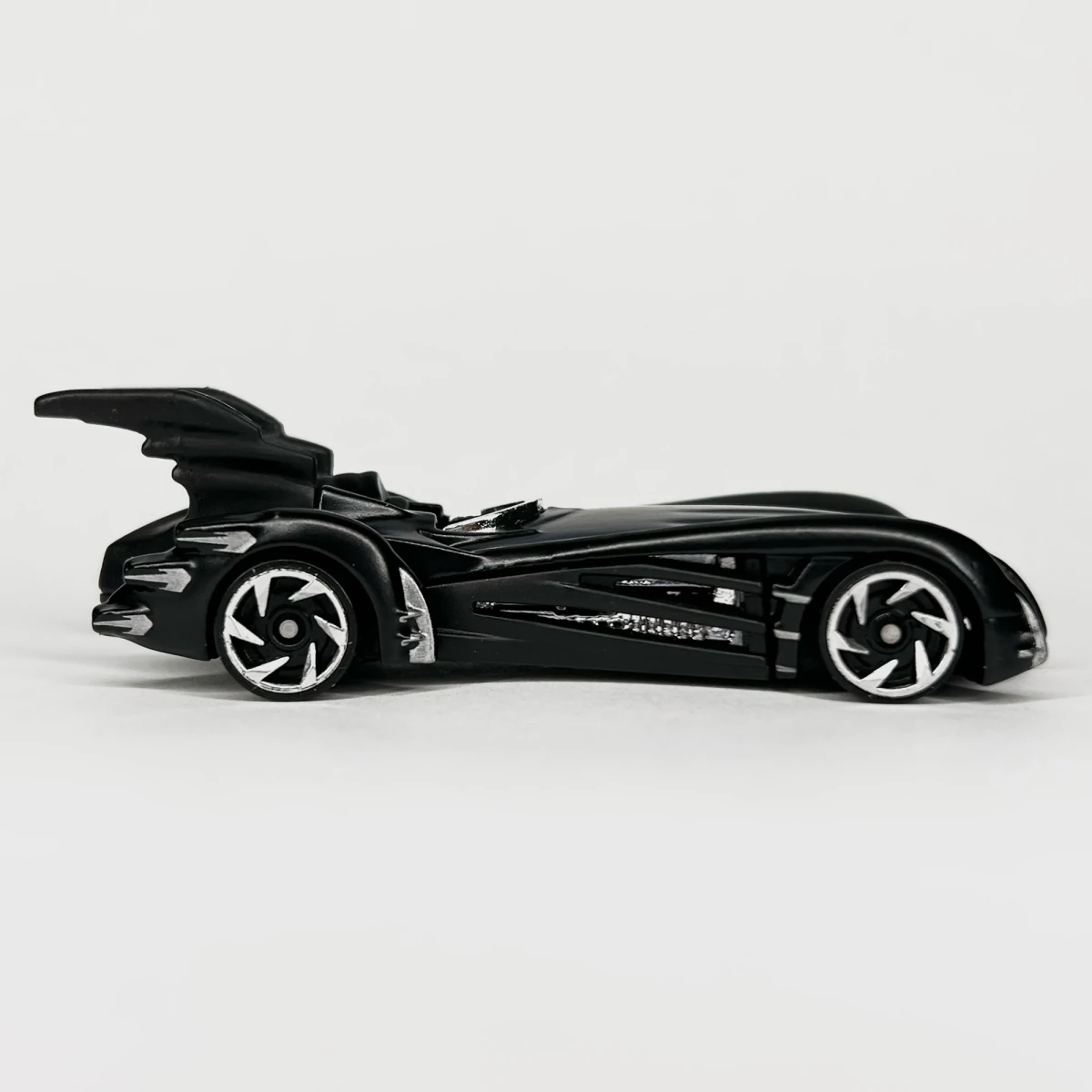 2025 Batman & Robin Batmobile Black: No Package: Image 5