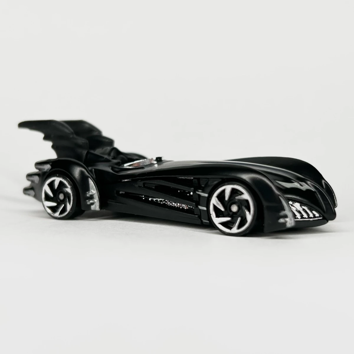 2025 Batman & Robin Batmobile Black: No Package: Image 4