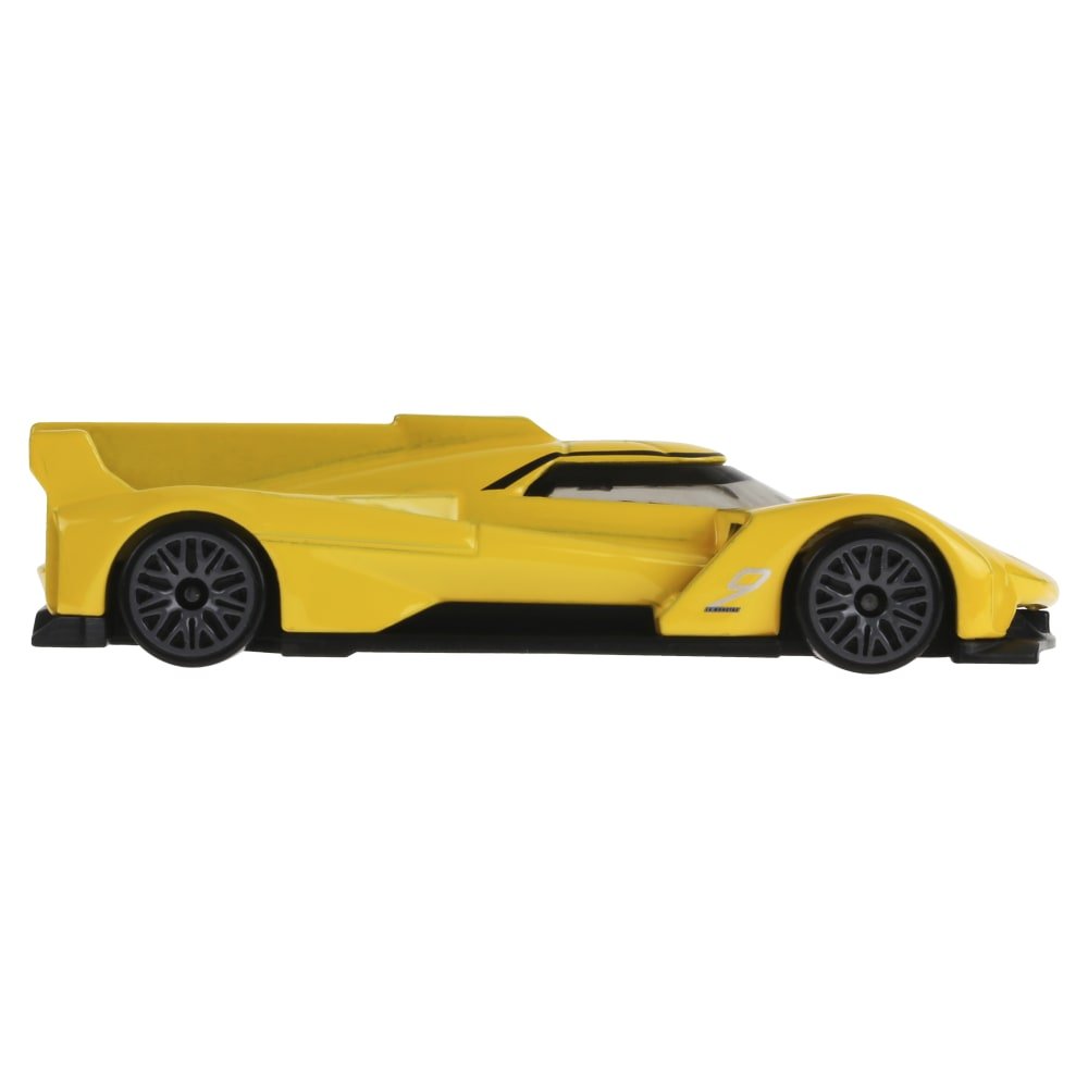 2025 Cadillac Project GTP Hypercar Yellow: Image 5