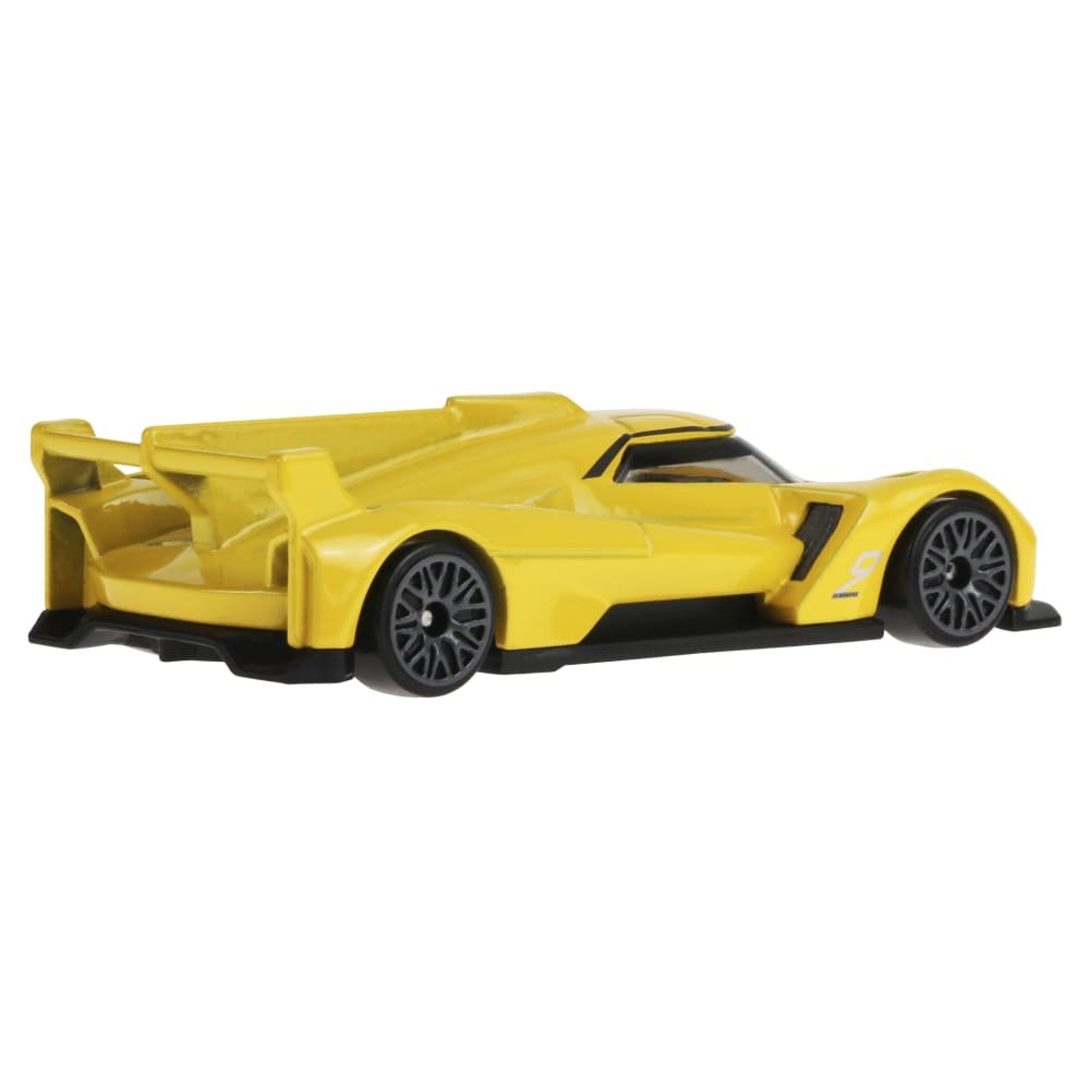2025 Cadillac Project GTP Hypercar Yellow: Image 4