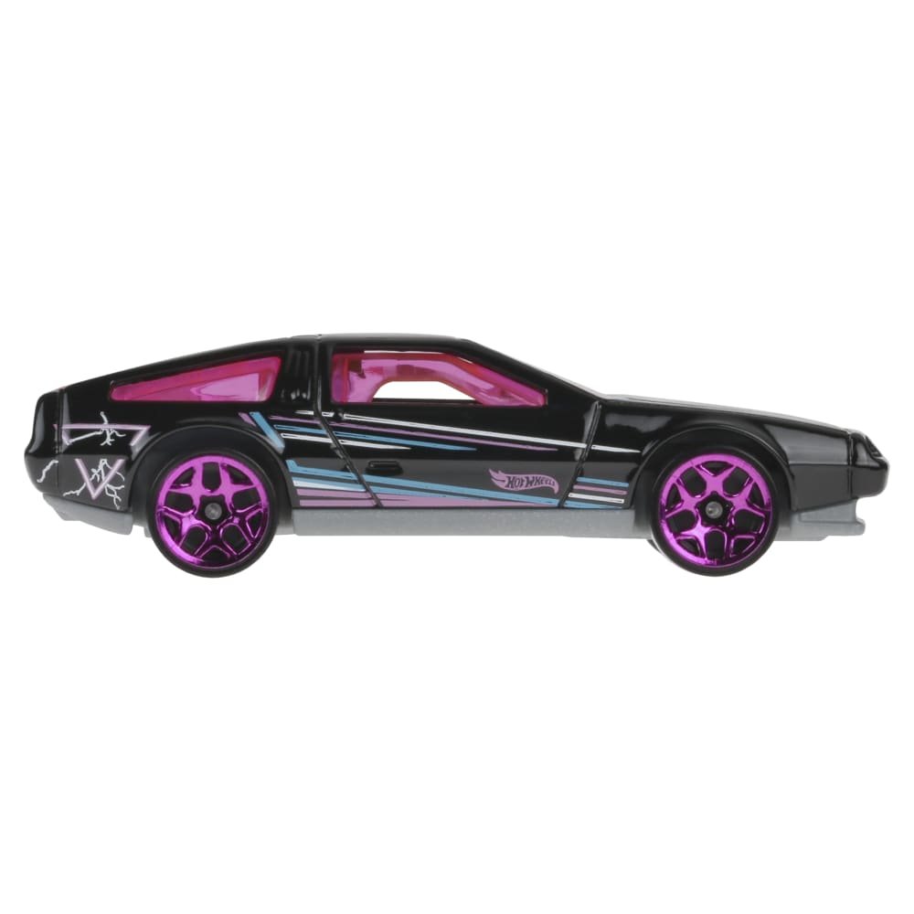 2025 DMC Delorean Black: Image 6