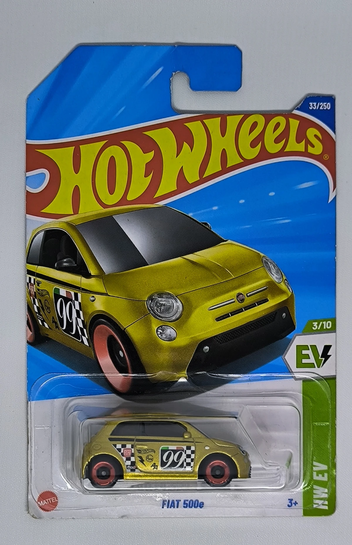 2025 Fiat 500e Yellow: Long (INT): Image 2