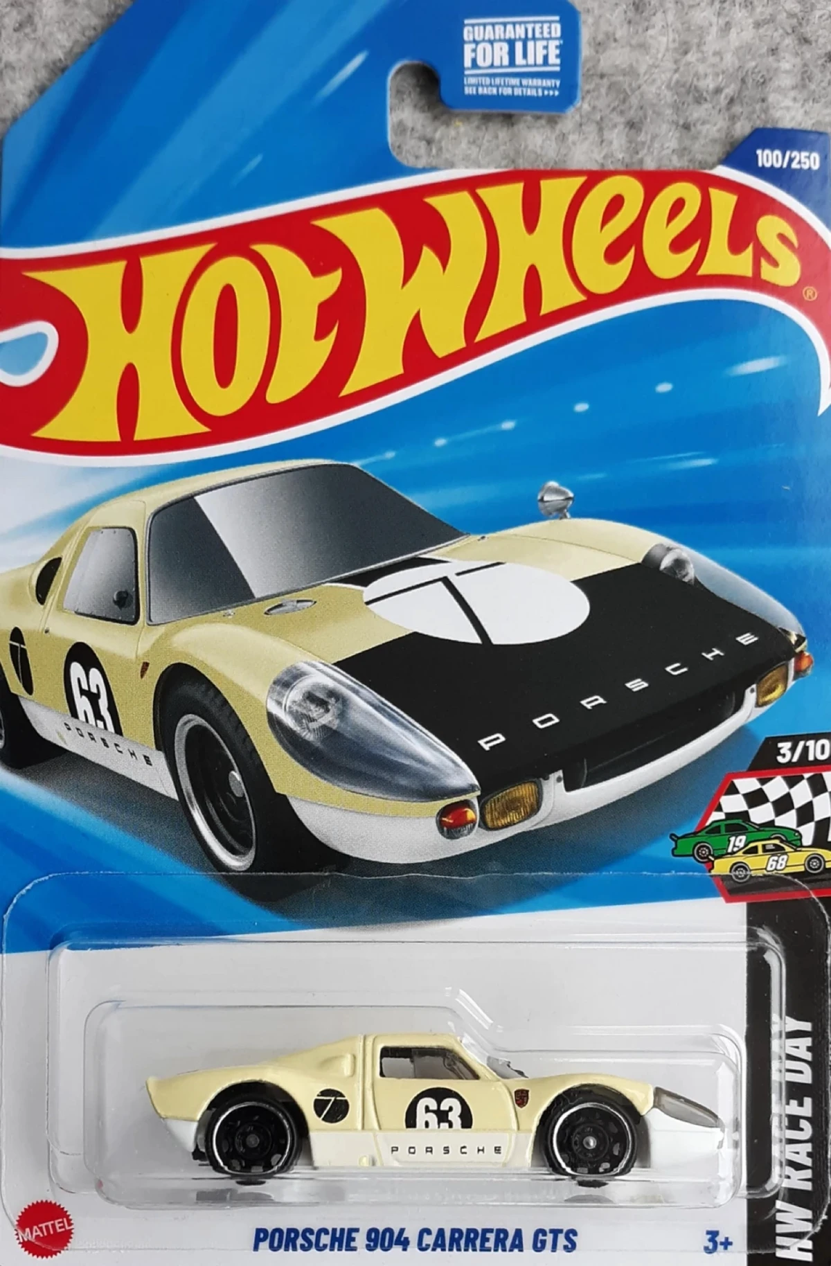 2025 Porsche 904 Carrera GTS Yellow: Long (US): Image 2