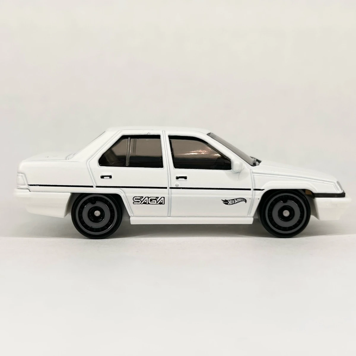 2025 Proton Saga White: No Package: Image 2