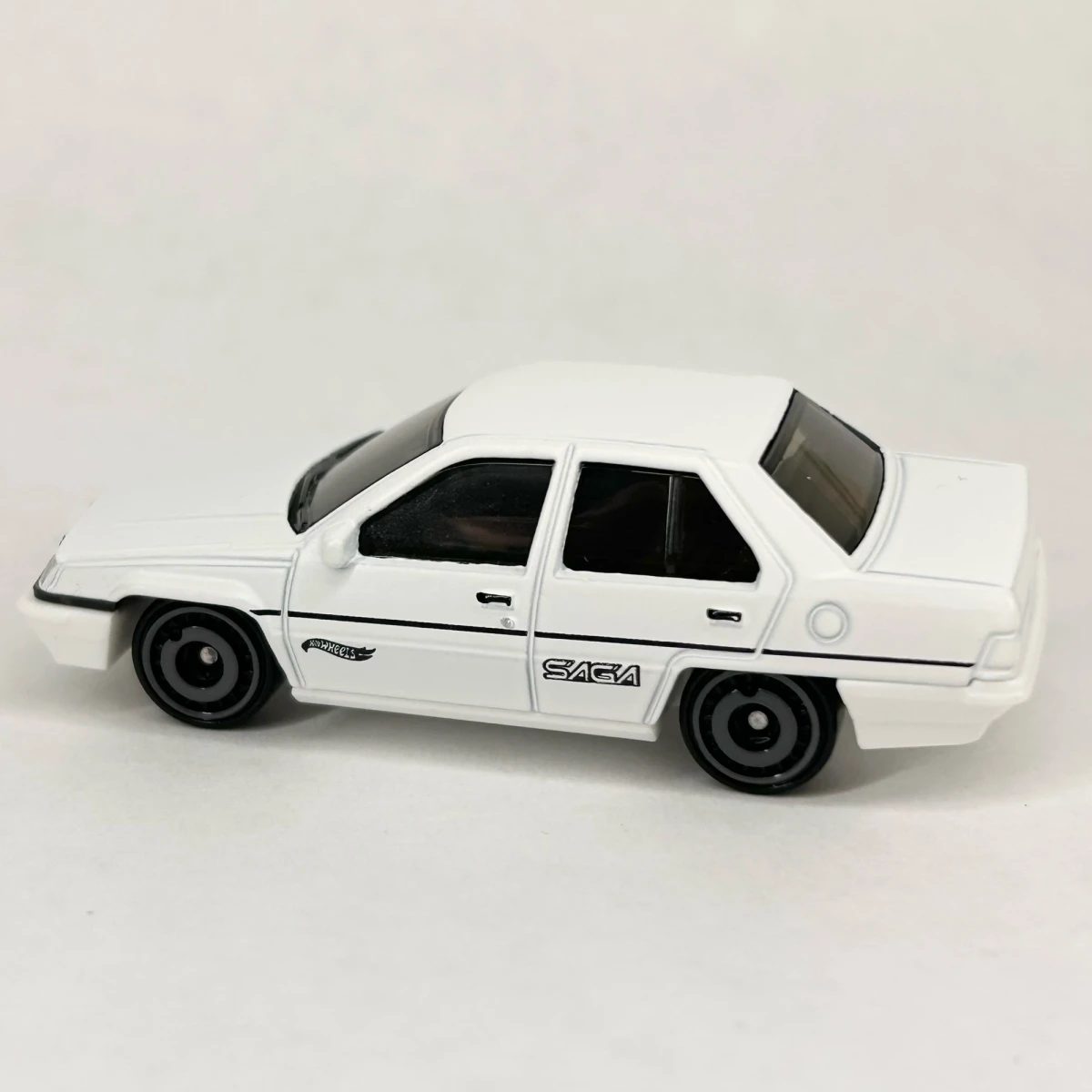 2025 Proton Saga White: No Package: Image 5
