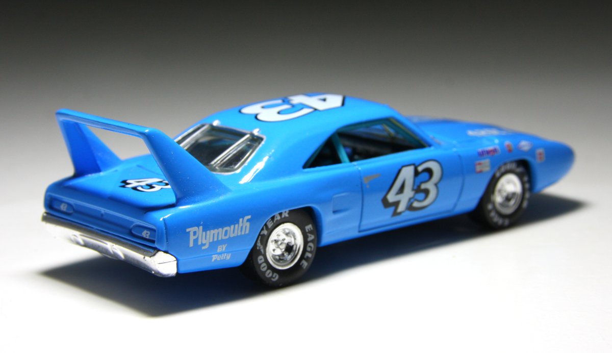 2001 1970 Plymouth Superbird Blue: Image 4