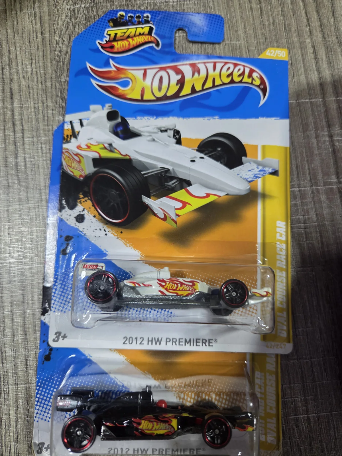 2012 2011 IndyCar Oval Course Race Car White: No Package: Image 2